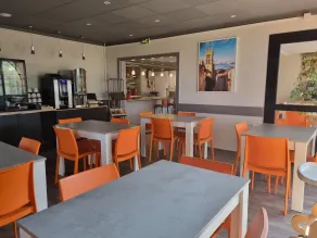 Fabrègues Hotel - Restaurant