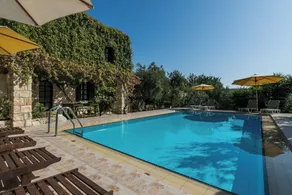 Dream 1 -traditional House With Pool To Share - Basseng