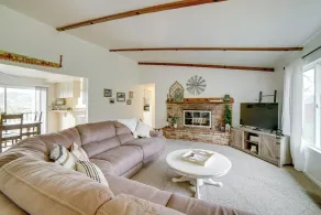 30-Acre Witter Springs Ranch w/ Barn & Views! - Innvendig