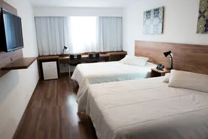 Trade Hotel - Room