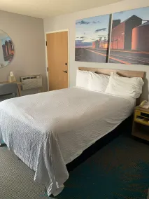 Days Inn by Wyndham Custer - Chambre