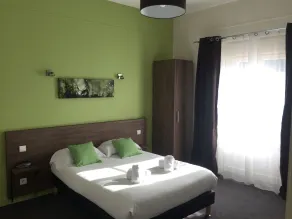 Logis Hostellerie Du Cheval Blanc - Værelse