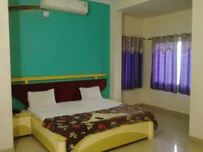 Goroomgo Hotel Rajawat Madhya Pradesh - Habitación