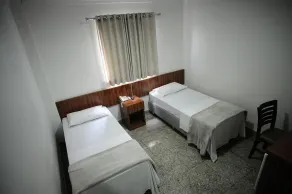 HOTEL BOMBONATO UBERABA - Fácil Acesso ao Aeroporto e parque de Exposições ABCZ - Room