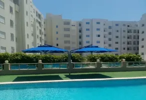 Cosy Flat for Your Honeymoon - Piscina