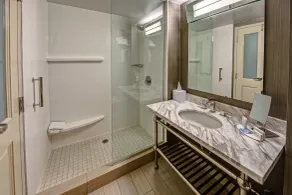 Courtyard by Marriott Dulles Airport Herndon - Salle de bain