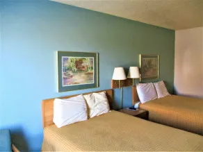 Sunset Inn Williamsburg - Room