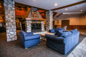 Lake Placid Lodge by Whiski Jack - Lobby sitting area