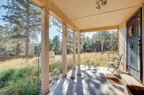 17 Mi to Town: Peaceful Pet-friendly Golden Cabin! - Interiør