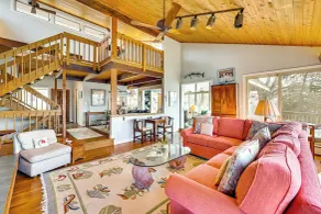 Waterfront, Private Beach, & Dock in Irvington - Innvendig