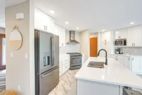 Family-friendly Lakeview Cottage w/ Deck & View - Innvendig