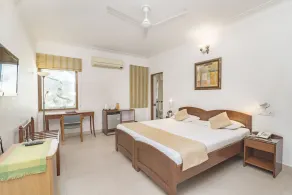 Girisadan - A City Centre Boutique Hotel - Room