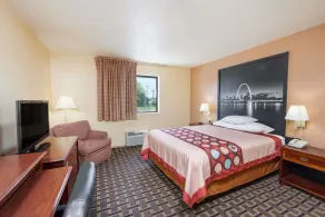 Super 8 by Wyndham Lebanon - Chambre