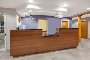 Microtel Inn & Suites by Wyndham Pittsburgh Airport - Hall
