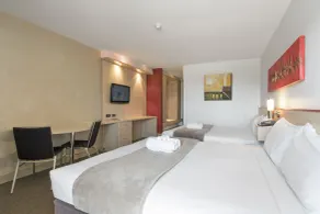 Metro Hotel Perth - Room