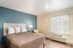 WoodSpring Suites Thornton-North Denver - Chambre