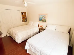 Wright's Creek Apartment - Zimmer