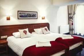 Hotel Logos - Room