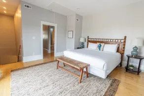 The Newport Lofts - 194 Thames Street - Room