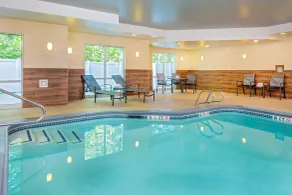 Fairfield Inn & Suites by Marriott Brunswick Freeport - Piscine