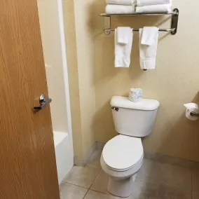 Cobblestone Suites - Ripon - Badezimmer