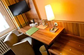 Rheinland Hotel - Chambre