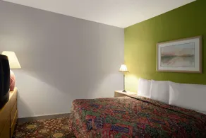 Days Inn by Wyndham West Memphis - Chambre