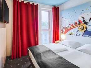 B&B Hotel Mainz-Hbf - Quarto