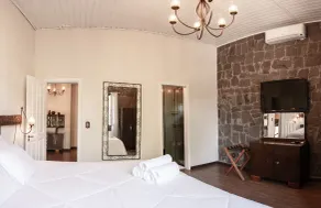 Casa de Pedra - Vinícola Mena Kaho - Room