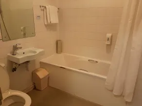 The Ashley Hotel - Bad