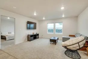Walk to The Plains Golf Course: Getaway in Cheney! - Innvendig