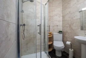 Serenity Guest House - Baño