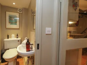 4 Trenhaile Terrace - Baño