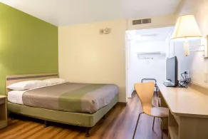 Motel 6-Pueblo, CO - I-25 - Chambre