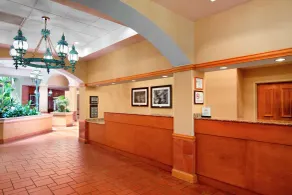 Embassy Suites by Hilton Greensboro Airport - Réception