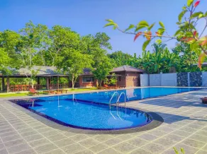 Doola River Edge - Pool