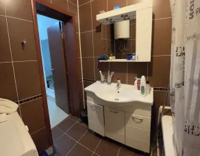 3 Bedroom Apartment with pool - Badeværelse