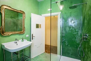Elegant Central Large House F1F2 - Badezimmer