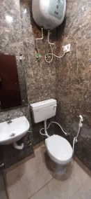 Luxury flat in foreigner areof lajpat nagar with fully equipped kitch - Bad