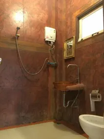 Amphawa Club - Bathroom