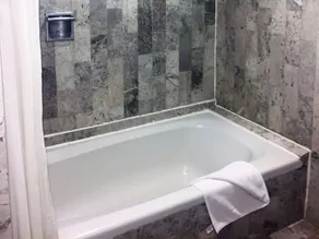Hotel El Conquistador del Paseo de Montejo - Bathroom
