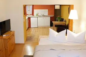 Ferienwohnung Im Damm - private ruhige Terrasse, Parkplatz - Room