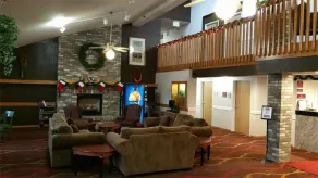 New Prague Inn & Suites - Lobby