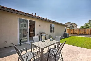 12 Mi to Riverwalk District: Quiet Reno Retreat - Innvendig