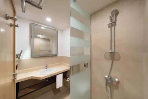 Park Inn by Radisson Makkah Thakher Algharbi - Bathroom