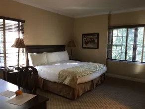 Colts Neck Inn Hotel - Chambre
