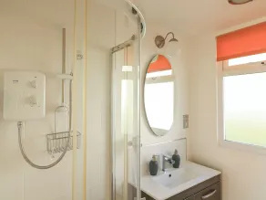418 Norton Park - Bathroom