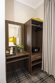 Howard Winchester Hotel - Chambre