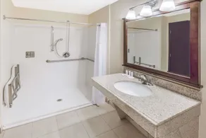 Travelodge by Wyndham Newport - Salle de bain