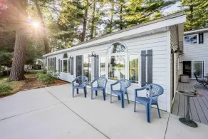 Spacious Home w/ Deck on Lake Chetek! - Innvendig